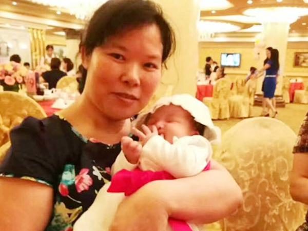 阿托月嫂謝姐很貼心，使我輕松度過了兩個月